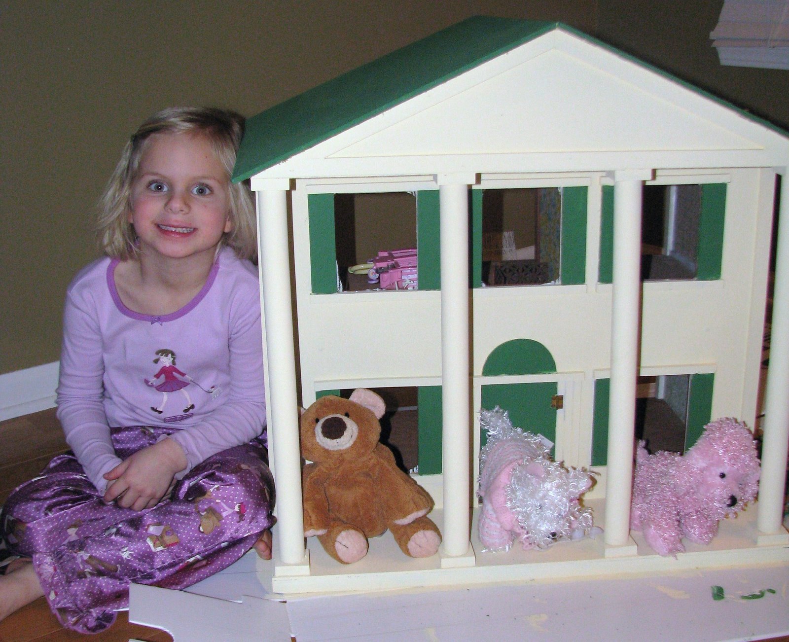 [dollhouse+010.JPG]