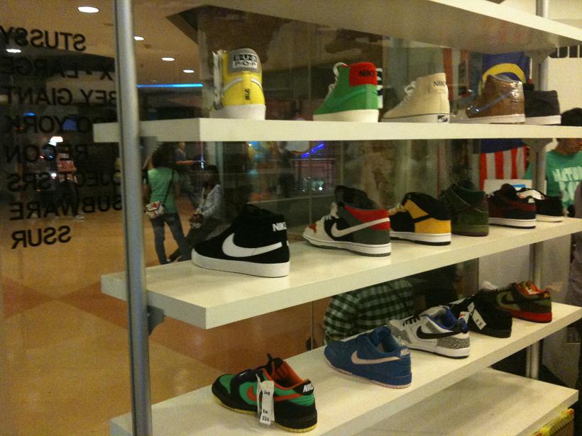 shoe stores in time square