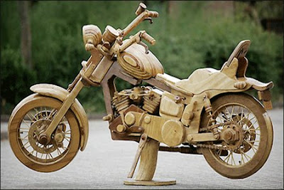 Replika kayu: Harley Davidson