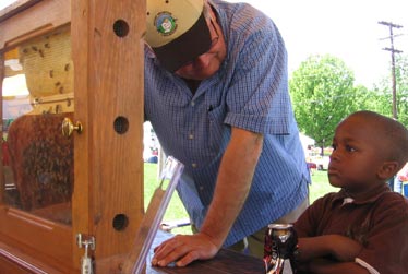 [charlotteimg_2009pics_09.jpg]