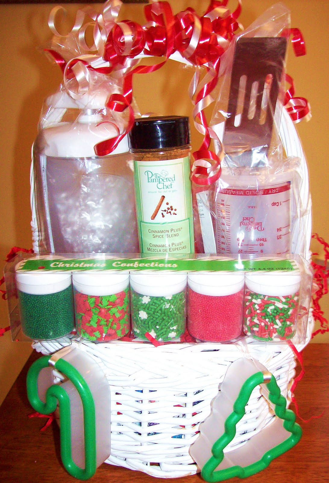 Pampered Chef Basket
