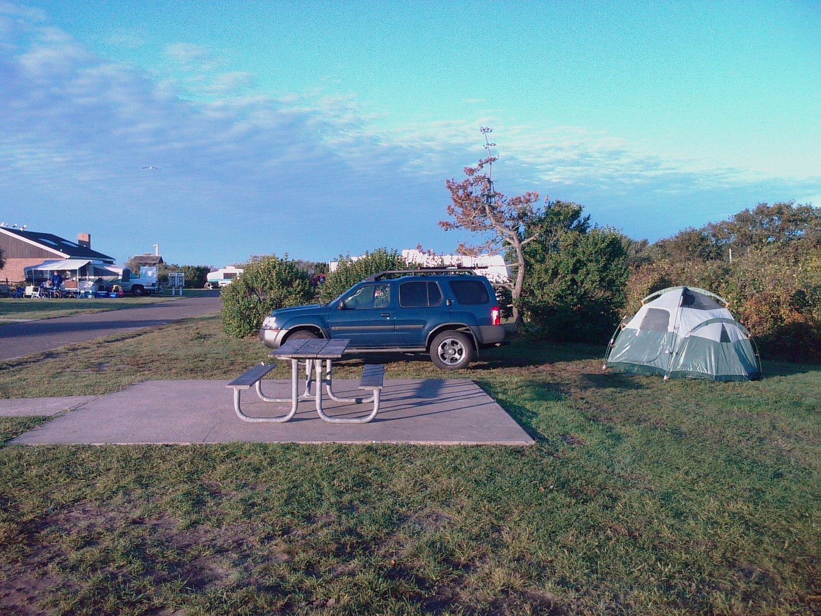 [IMAGE_073-790978.jpg]