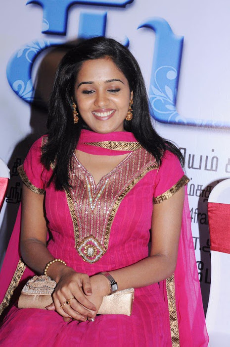 ananyadhanush at seedan movie audio launch actress pics