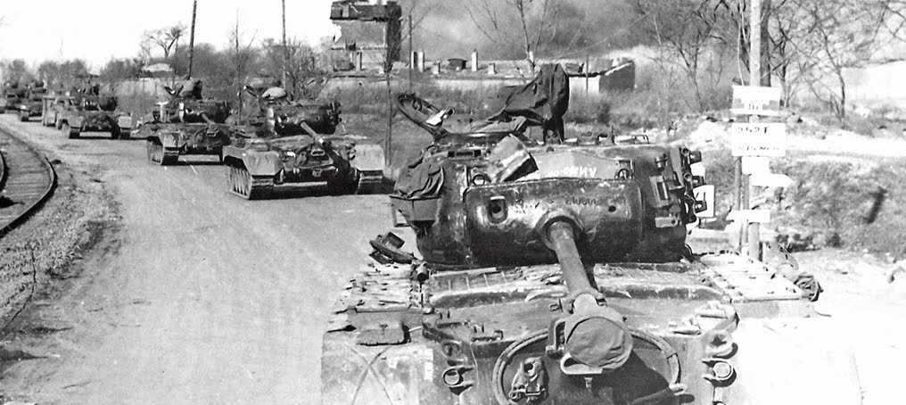 M5 Stuart Tank - Walk Around - Squadron Signal - Excellent Full Colour Photos M5 Stuart Tank - Walk Around - Squadron Signal - Excellent Full Colour Photos