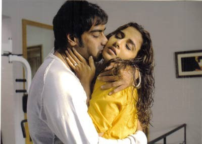 MOVIE NAME: HALLA BOL