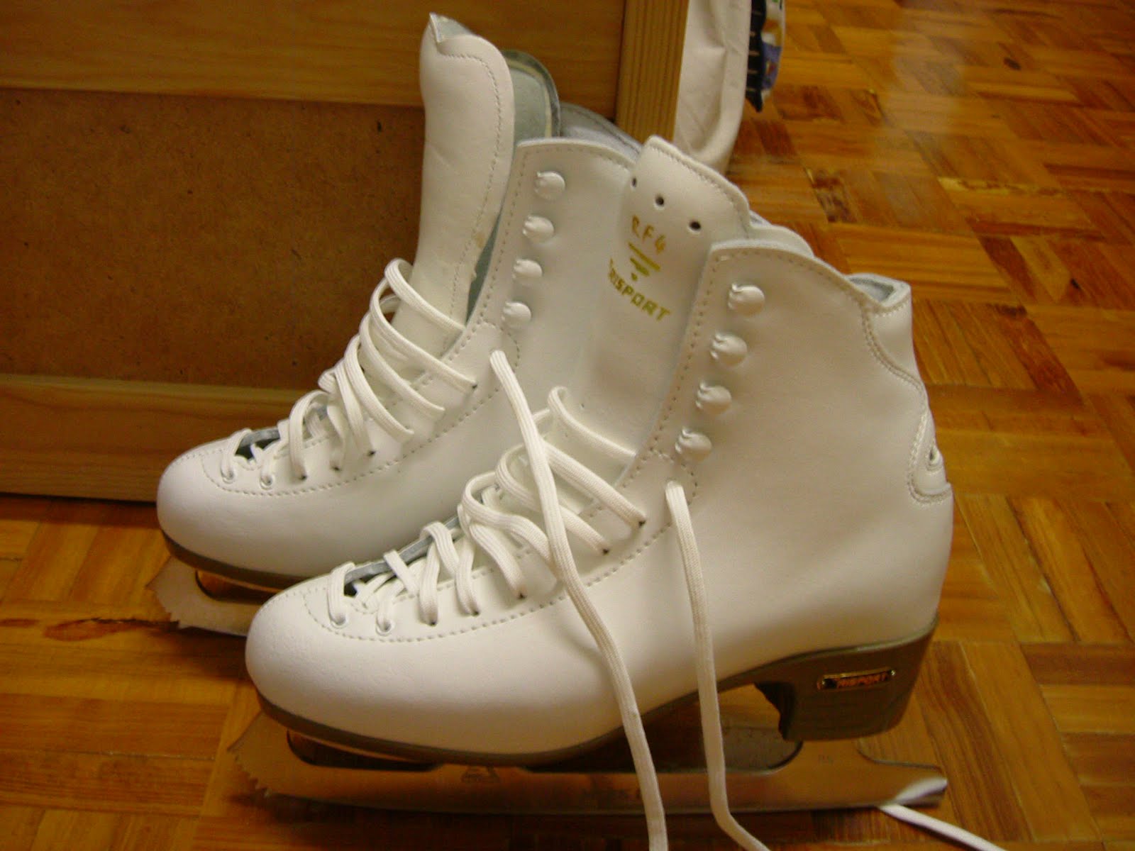 [skates.JPG]