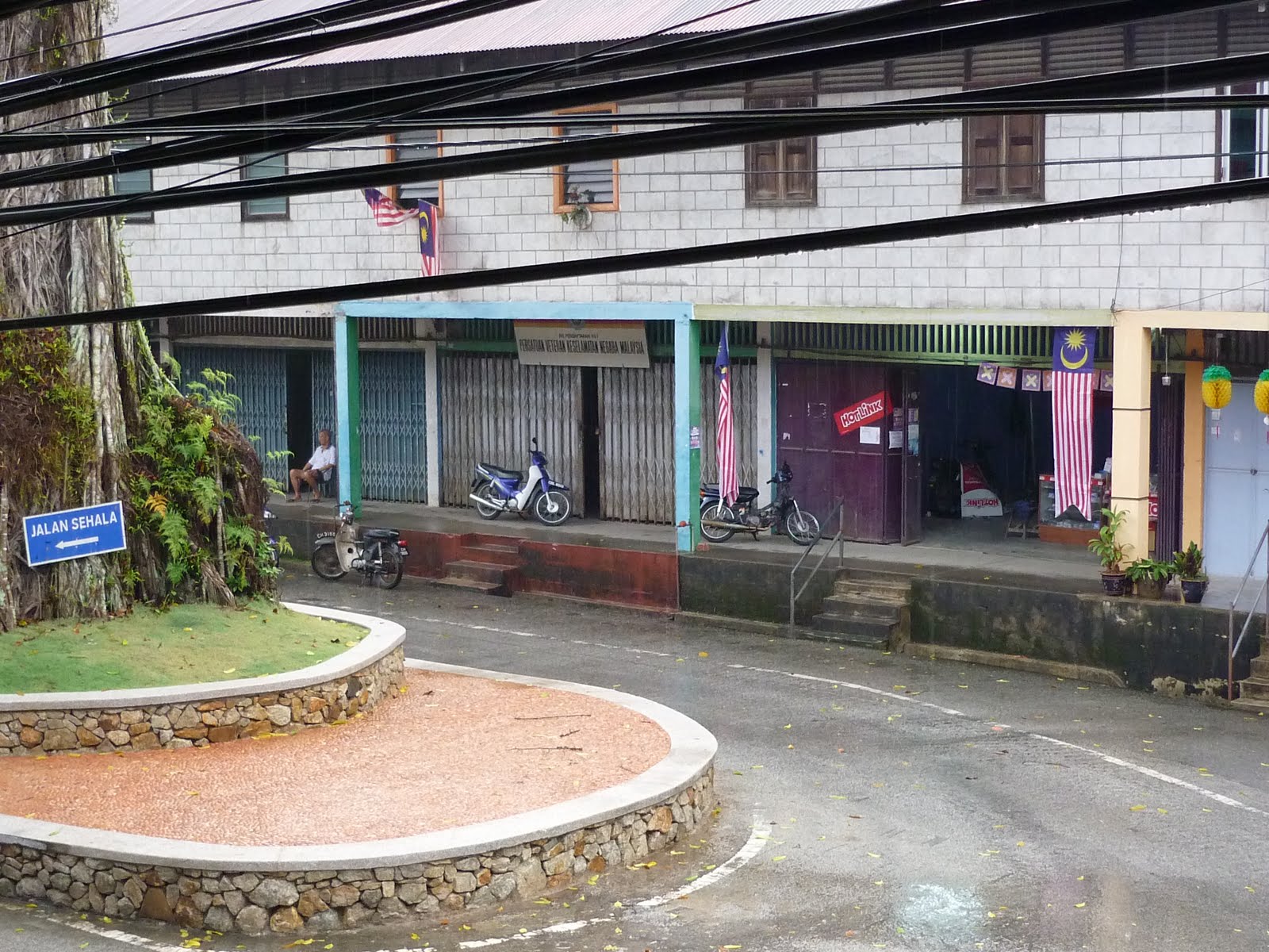 [P1030932.JPG]