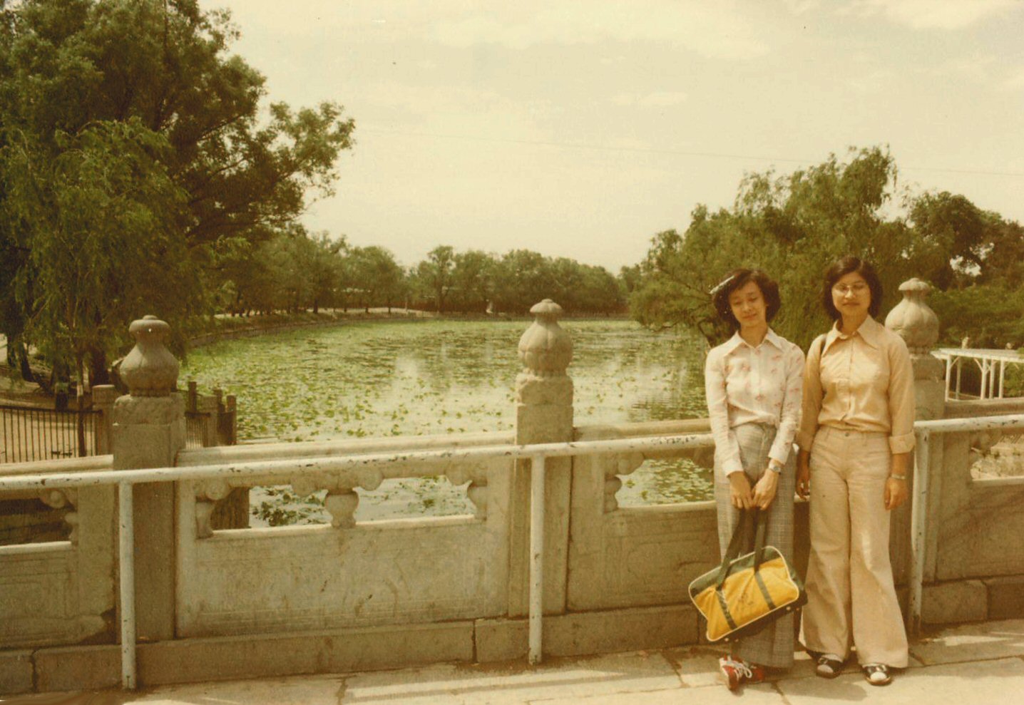 [1979+北京北海公園２.JPG]