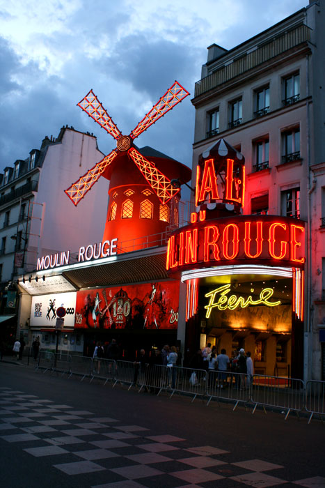 [moulin_rouge_IMG_6886.jpg]