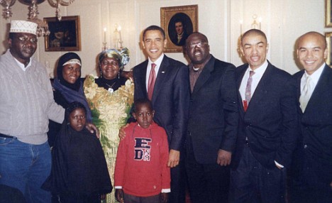[obama+family.jpg]