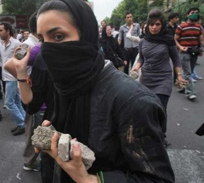 [Image: iranian+woman.jpg]