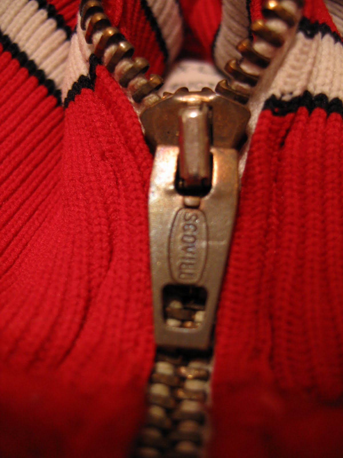 XtimemachineX Vintage American Zippers