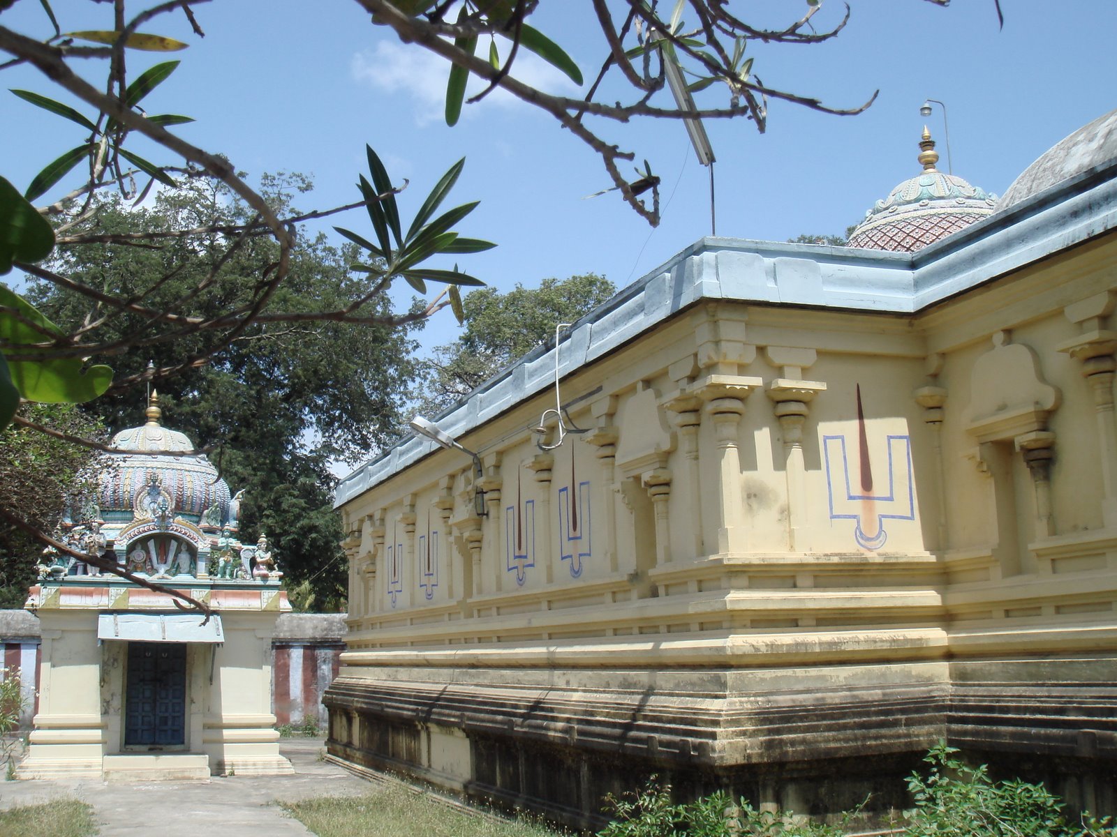 Sri Perarulalan Perumal Temple (Thiru Semponseikovil) Seerkazhi - Divya Desam 33 Sri Perarulalan Perumal Temple (Thiru Semponseikovil) Seerkazhi - Divya Desam 33