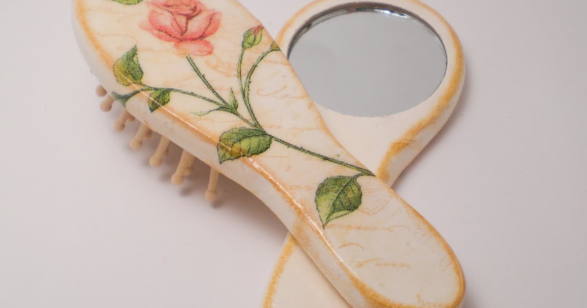 Decoromana Cute wooden set hand mirror and hair brush