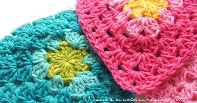 Carinas Craftblog: Crochet magic ring tutorial