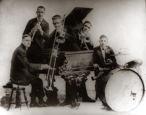 Looking back at the Evolution of Jazz Looking back at the Evolution of Jazz