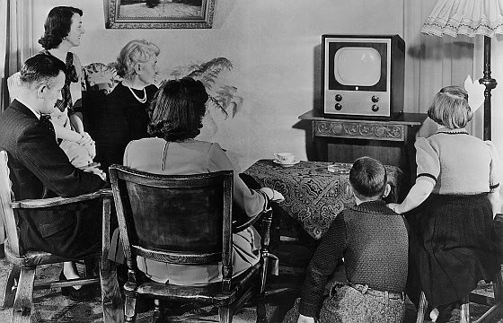 HISTÓRIA DA TELEVISÃO - A QUERIDINHA DA FAMÍLIA... Philips.pt++tv