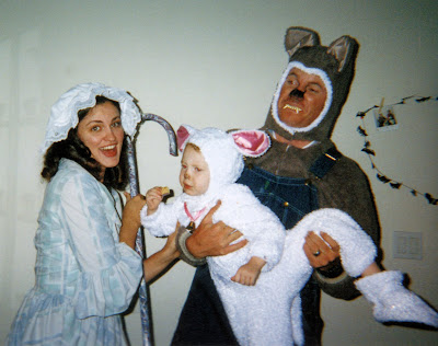 Family Halloween Costumes - Living Locurto