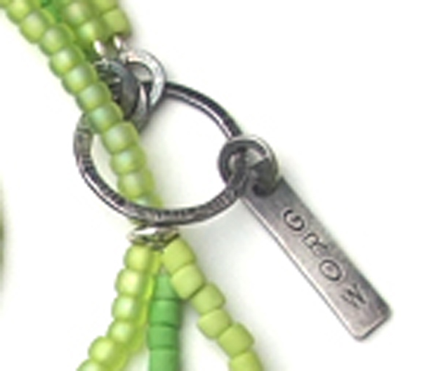 [flower+ringcloseup.jpg]