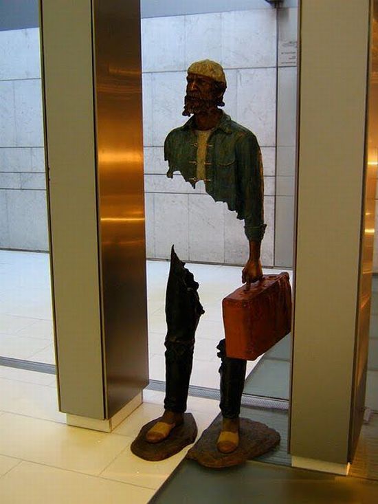 Unusual French Statues Curious, Funny Photos / Pictures