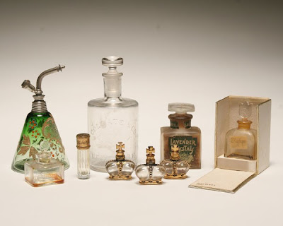 Antique-perfume-bottles-25.jpg