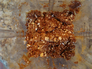 Remaining crust mixture blended with more oats, agave, cinnamon and brown sugar