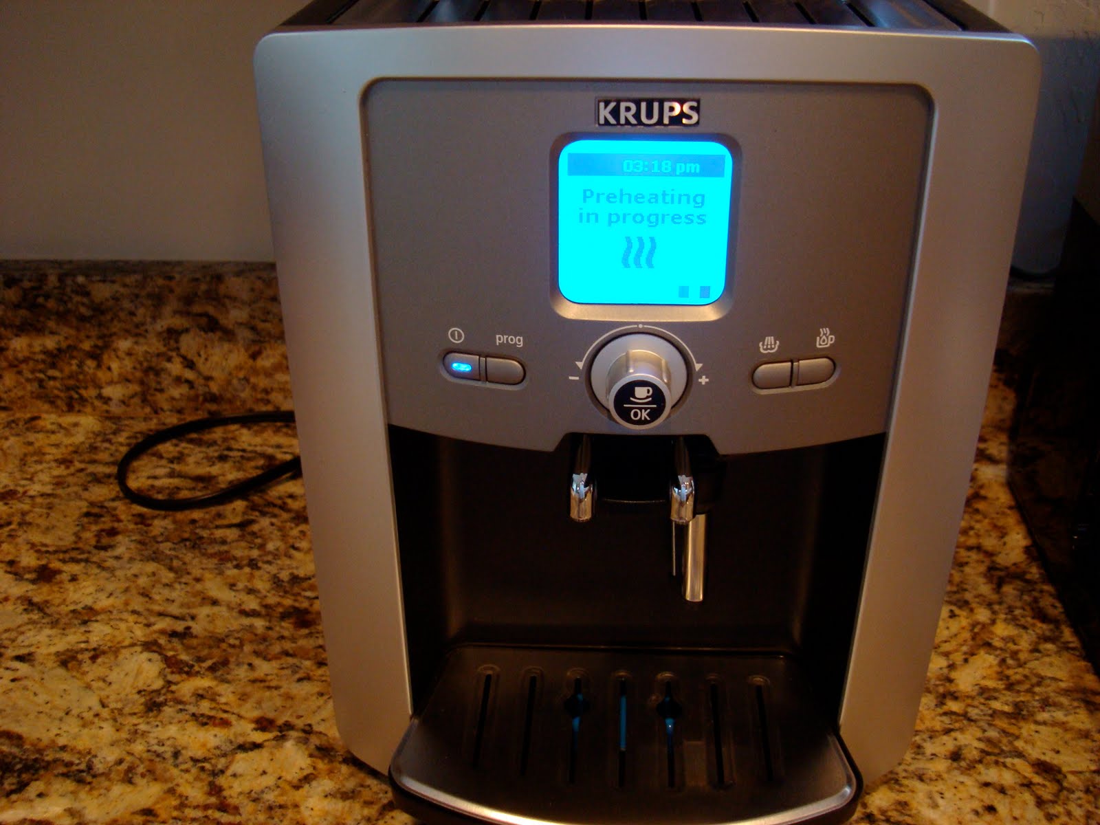 Espresso Maker Averie Cooks