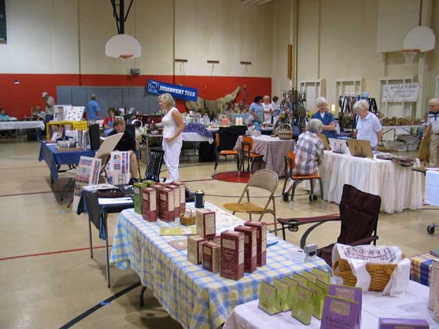 the-o-dot: Neighbourhood Christmas Craft Shows Guarantee Many Will Receive Crappy Hand Made