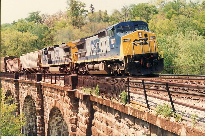 [EB+Freight+on+Thomas+Viaduct,+1992.jpg]