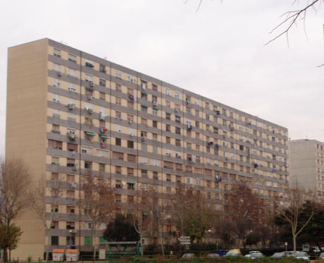 [edifici2.jpg]