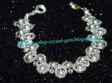 สร้อยข้อมือมุกแก้วสีเงิน Light Grey Pearl Elegance Necklace ราคาพิเศษเพียง 250 บาท จาก 400 บาท