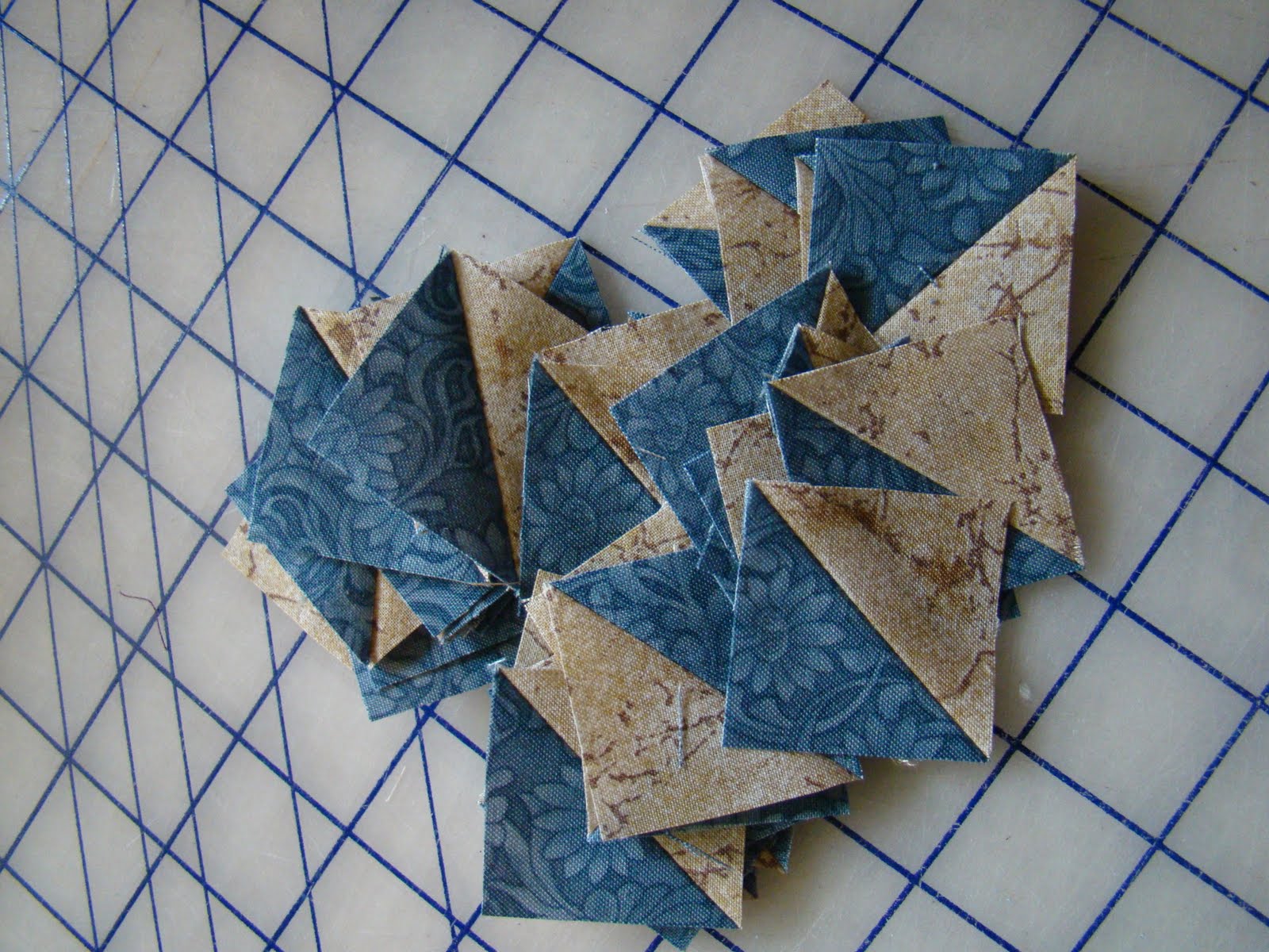 Molly's Place FEATHERED STAR TUTORIAL