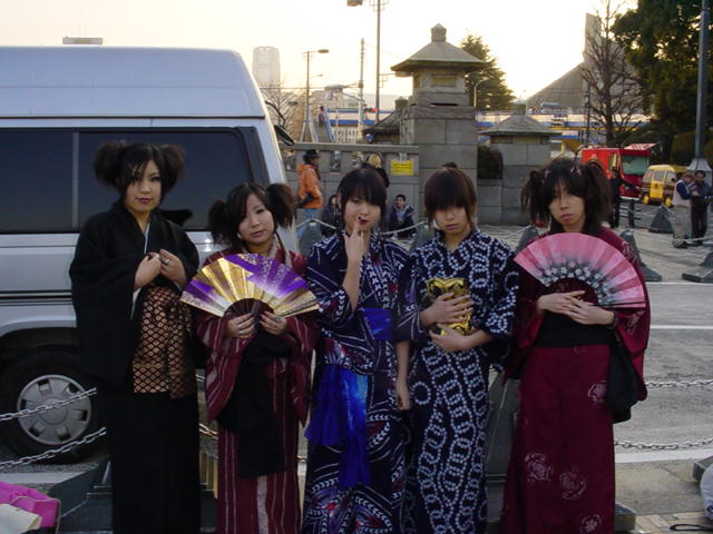 [HARAJUKU_GIRLS.jpg]