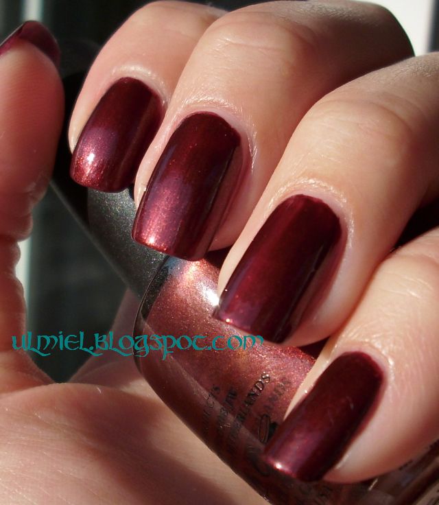 Did someone say nail polish? O.P.I. Romeo & Joliet