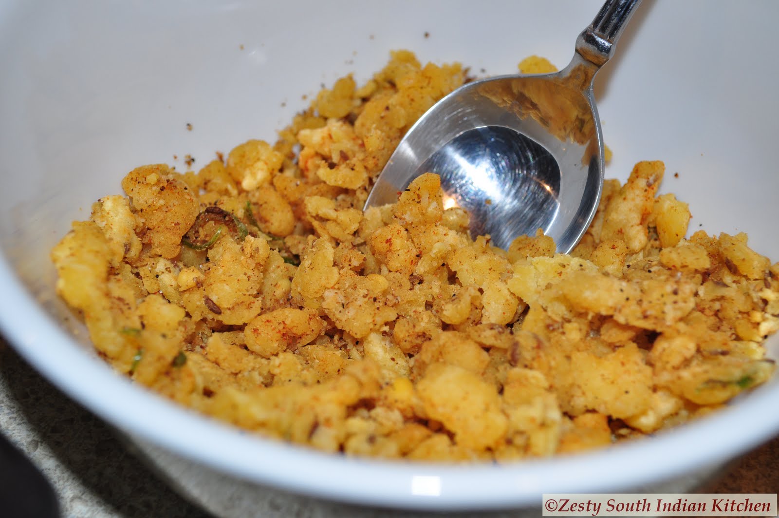 [moong+dal++filling.JPG]