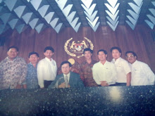 16年前马来西亚国会下议院副议长翁詩杰親自迎接四加亭馬青區團代表  14-8-1993