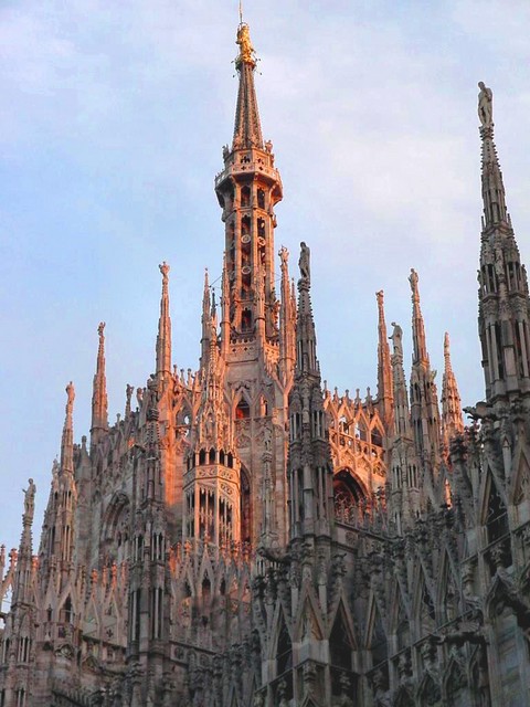 [Duomo_Milano.sized.jpg]