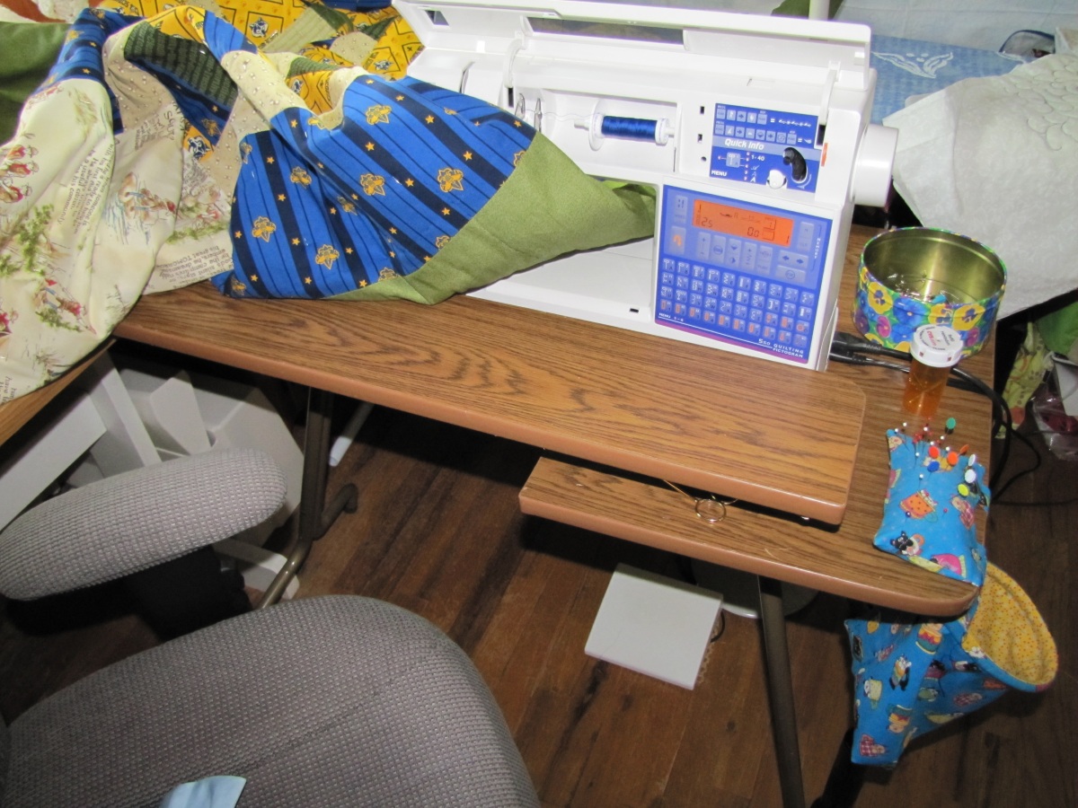 Alamosa Quilter New Sewing Table for Quilting