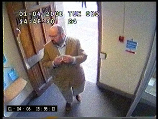 Fraudster Kofmel captured on CCTV 