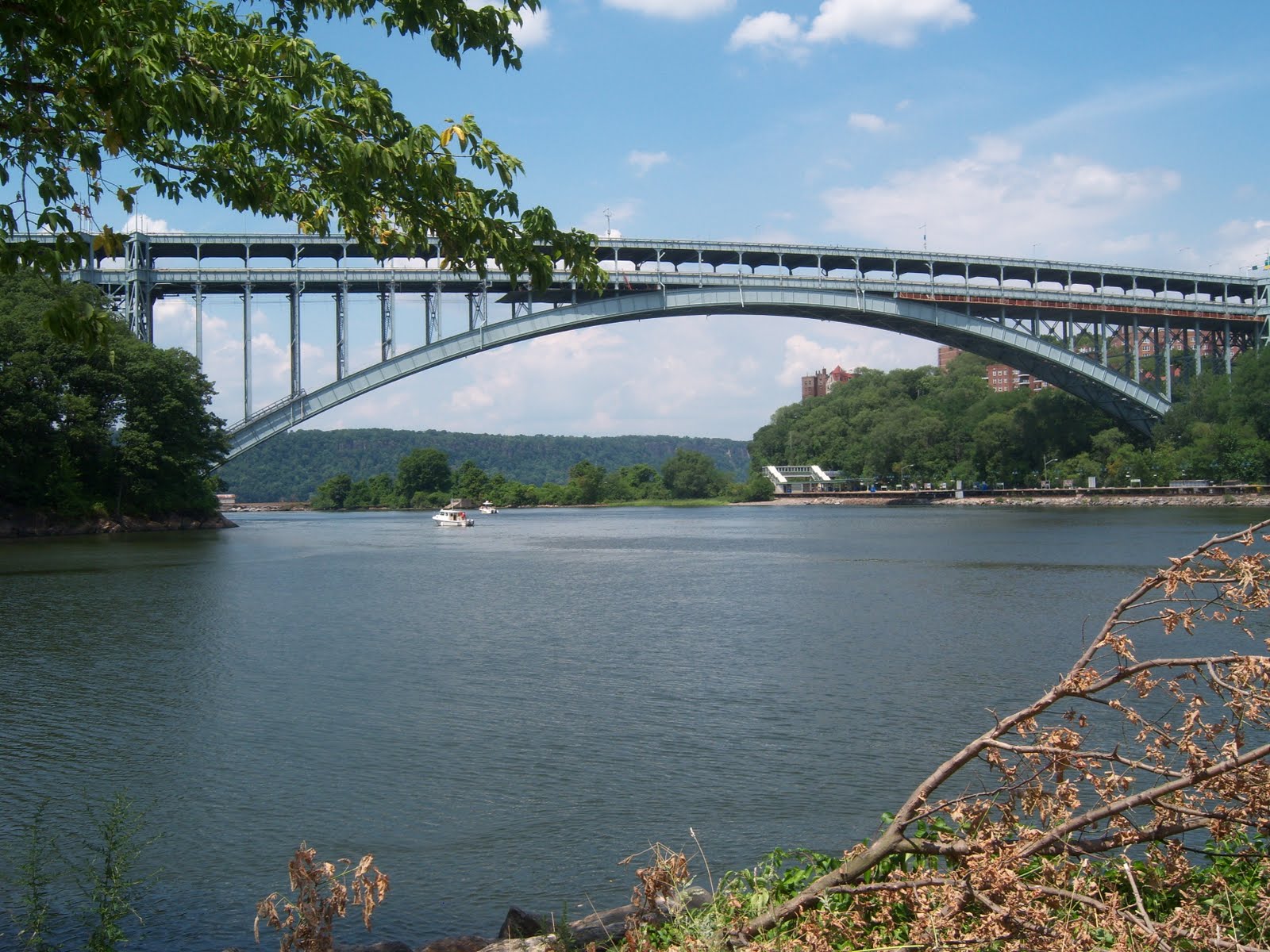 Long Distance Voyager Bridge of the Week 22 Henry Hudson Bridge