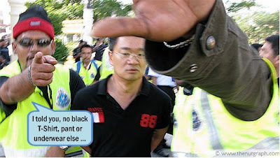 Police arrest black t-shirt