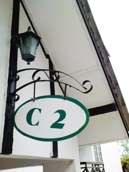 [10234_1210133383516_1534194925_30588188_947400_n.jpg]