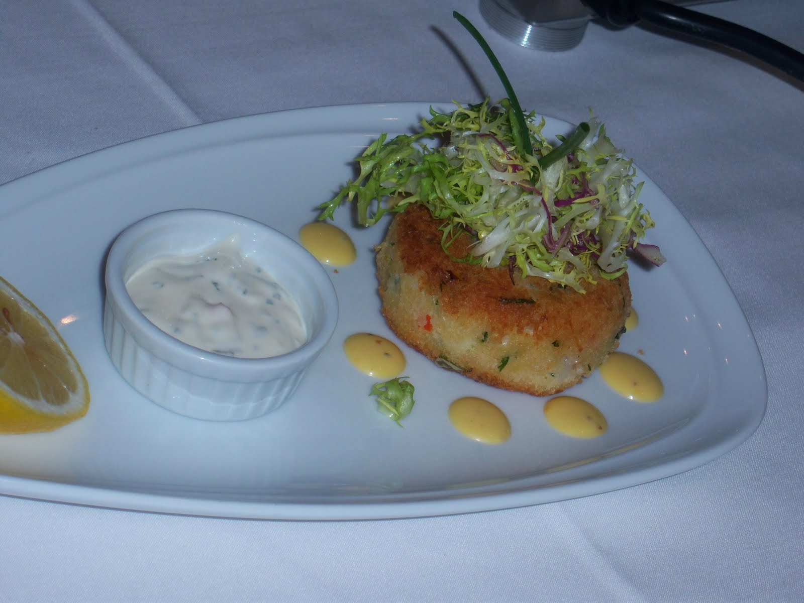 What's Cookin' Italian Style Cuisine Italian Crab and Shrimp Cake