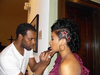 Keyshia Cole was photoed with her new do which consisted of her hair being 