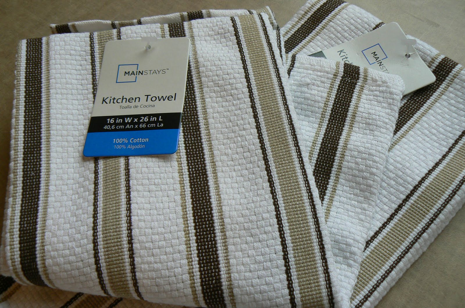 The Creative Homemaker Sewing Machine Cover