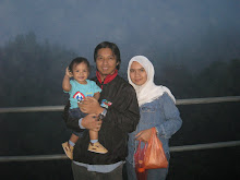 afiq wif mama n arwah abah... will always miss abah...