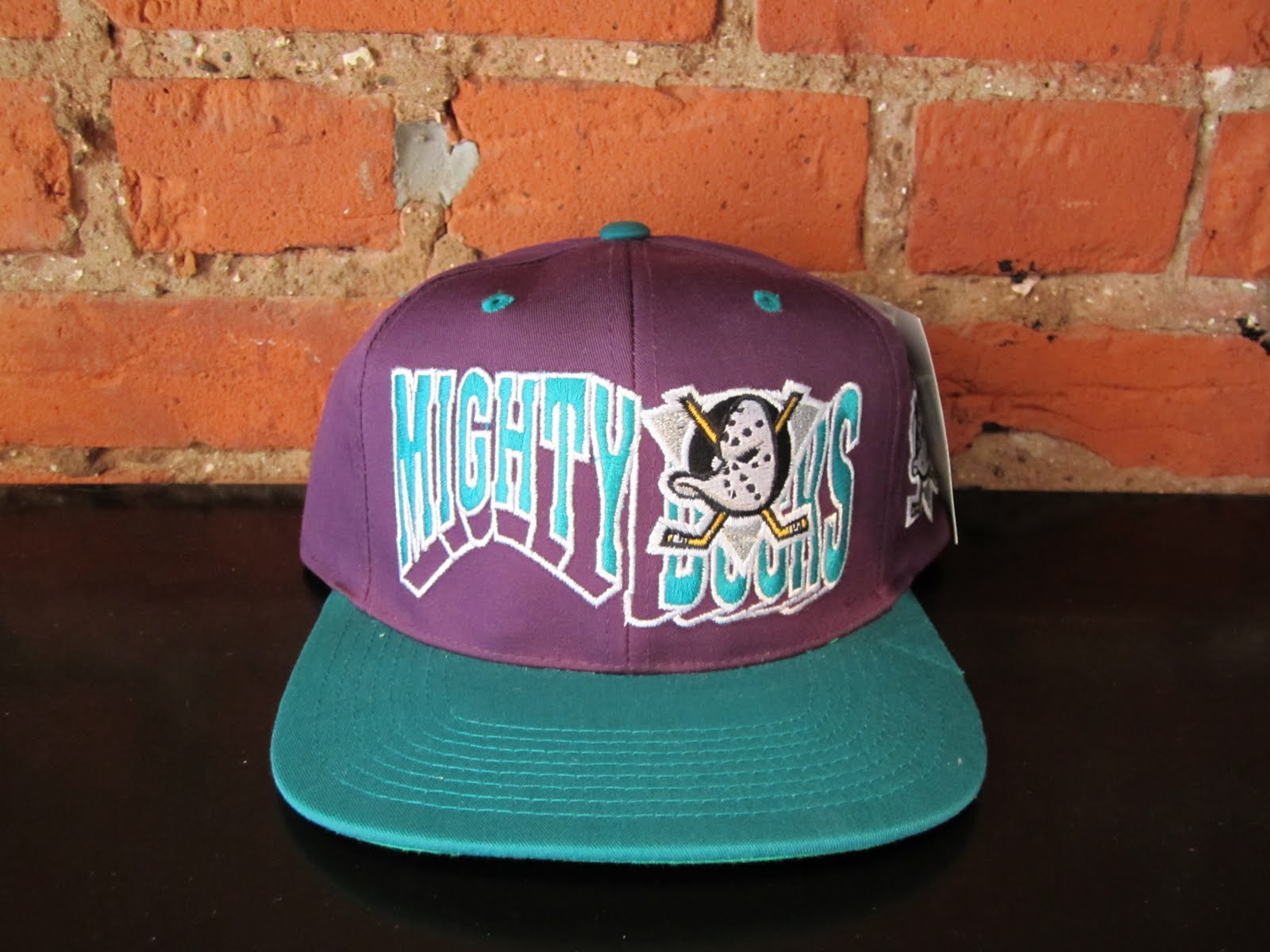 FLAT SPOT SKATE SHOP VINTAGE SNAPBACKS HATS......