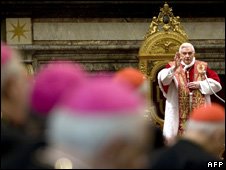 [_45321753_pope.jpg]