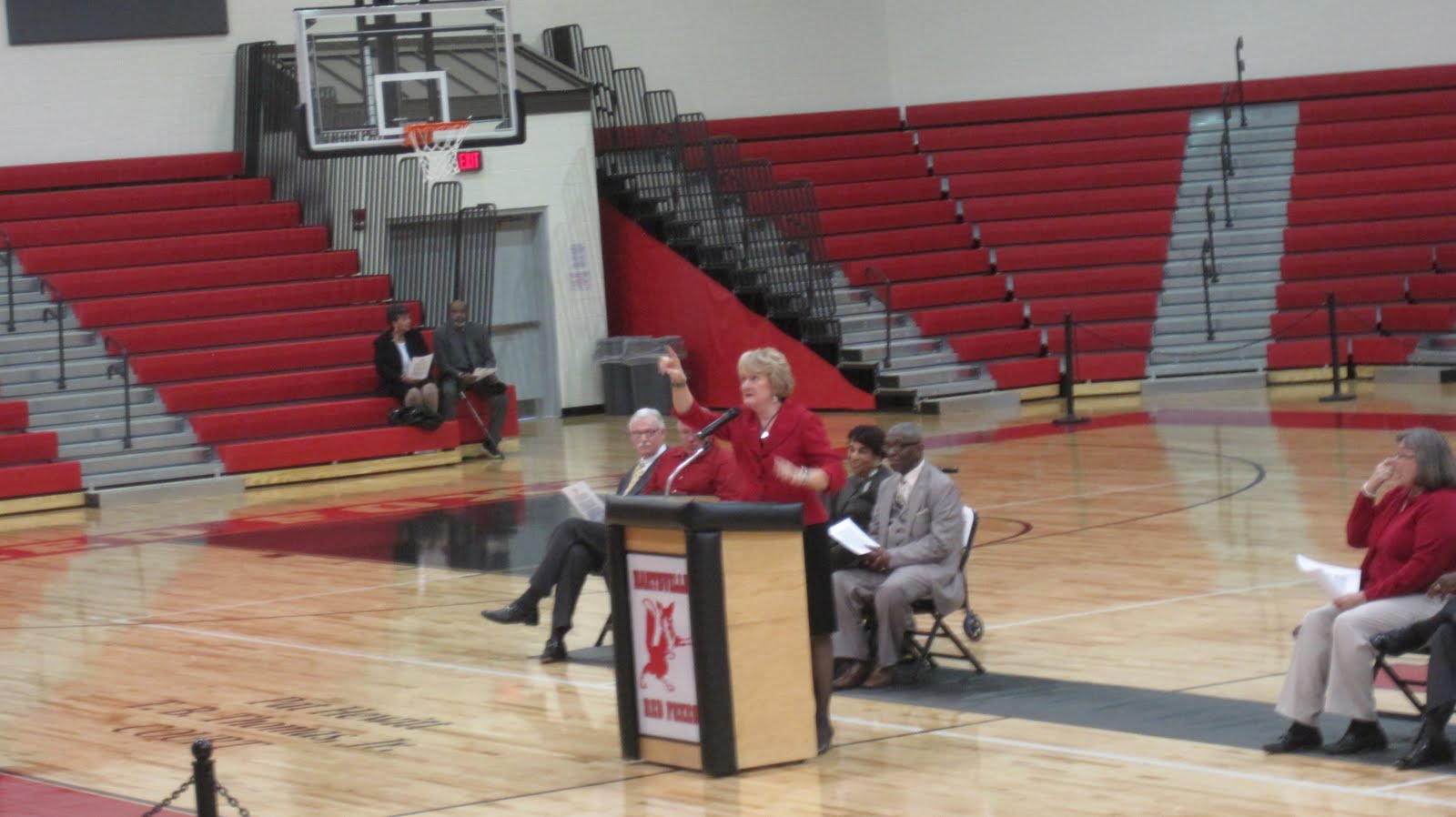 Community Thinking Hartsville High Dedicates New Gymnasium