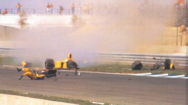 1990,+Martin+Donnely,+Lotus,+Jerez.jpg